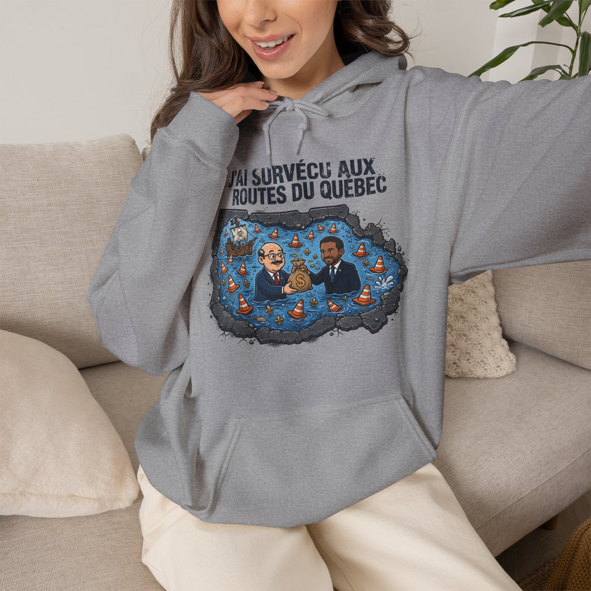 Hoodie - "J'ai Survécu aux Routes du Québec" Road Trip Canada Sweatshirt