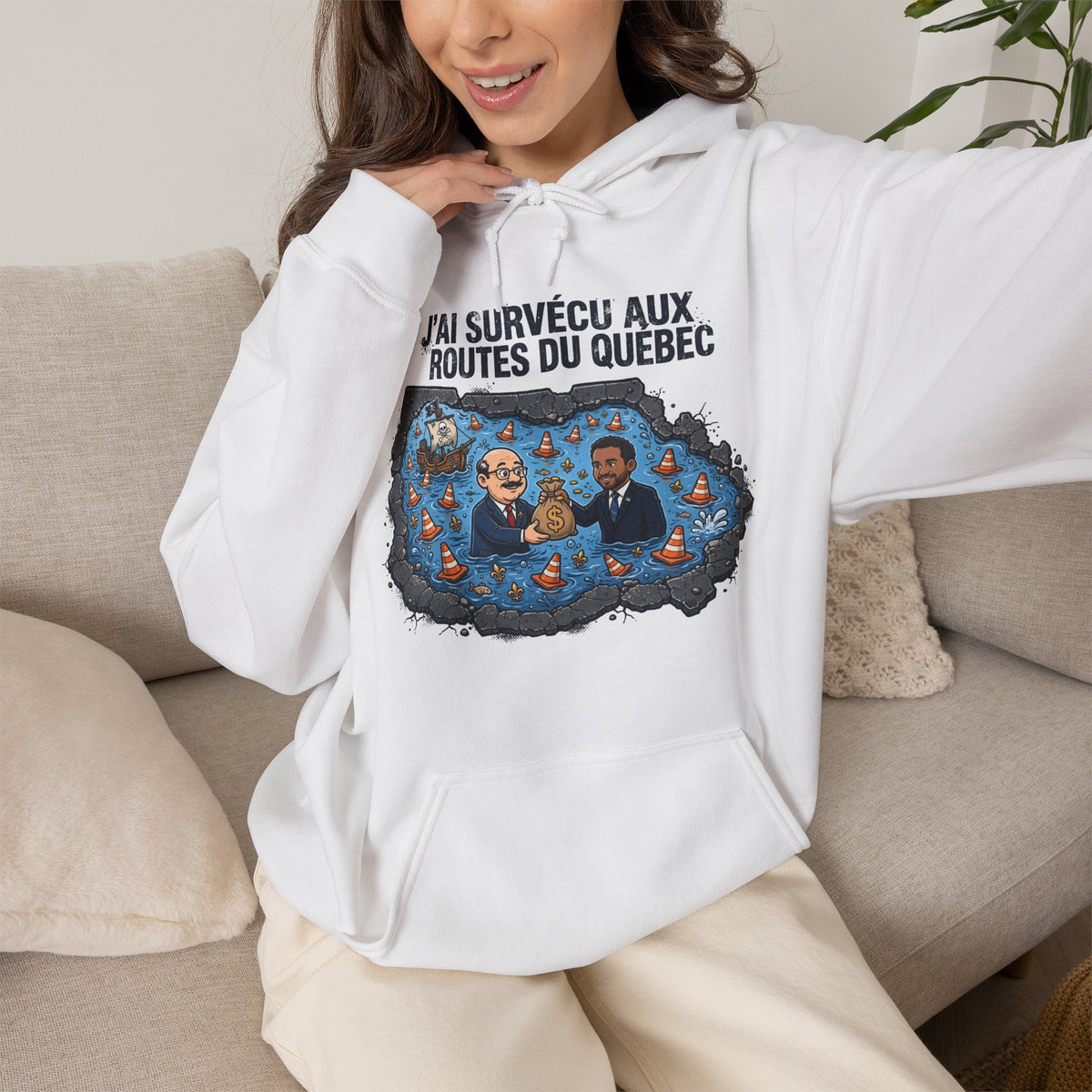 Hoodie - "J'ai Survécu aux Routes du Québec" Road Trip Canada Sweatshirt